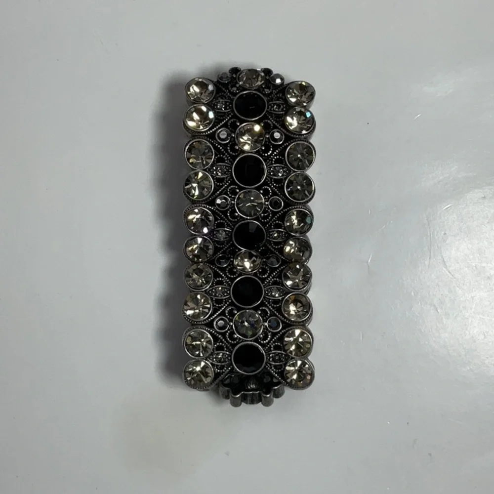 Host Pick!❤️ Rhinestone bracelet - Picture 2 of 5